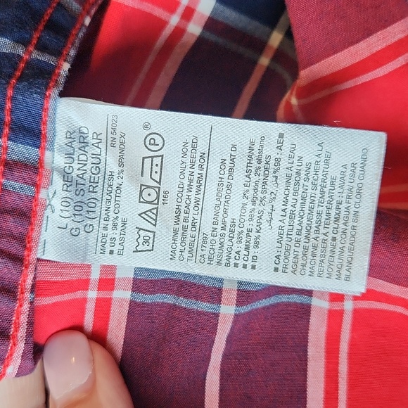 Button up dress shirt - Picture 4 of 4